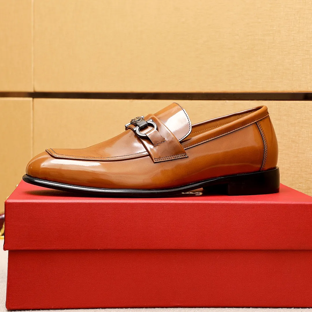 Men's shoes 💰462 💐 Product trademark: Ferragamo "Ferragamo" casual leather shoes Regular size: 38-44 (45.46.47🉑️Customized) Product materials: Selected imported open-edge beaded cowhide leather upper + classic hardware buckle, imported water-dyed cowhide leather lining. Strong three-dimensional visual effect, original outsole color: 1⃣️color optional